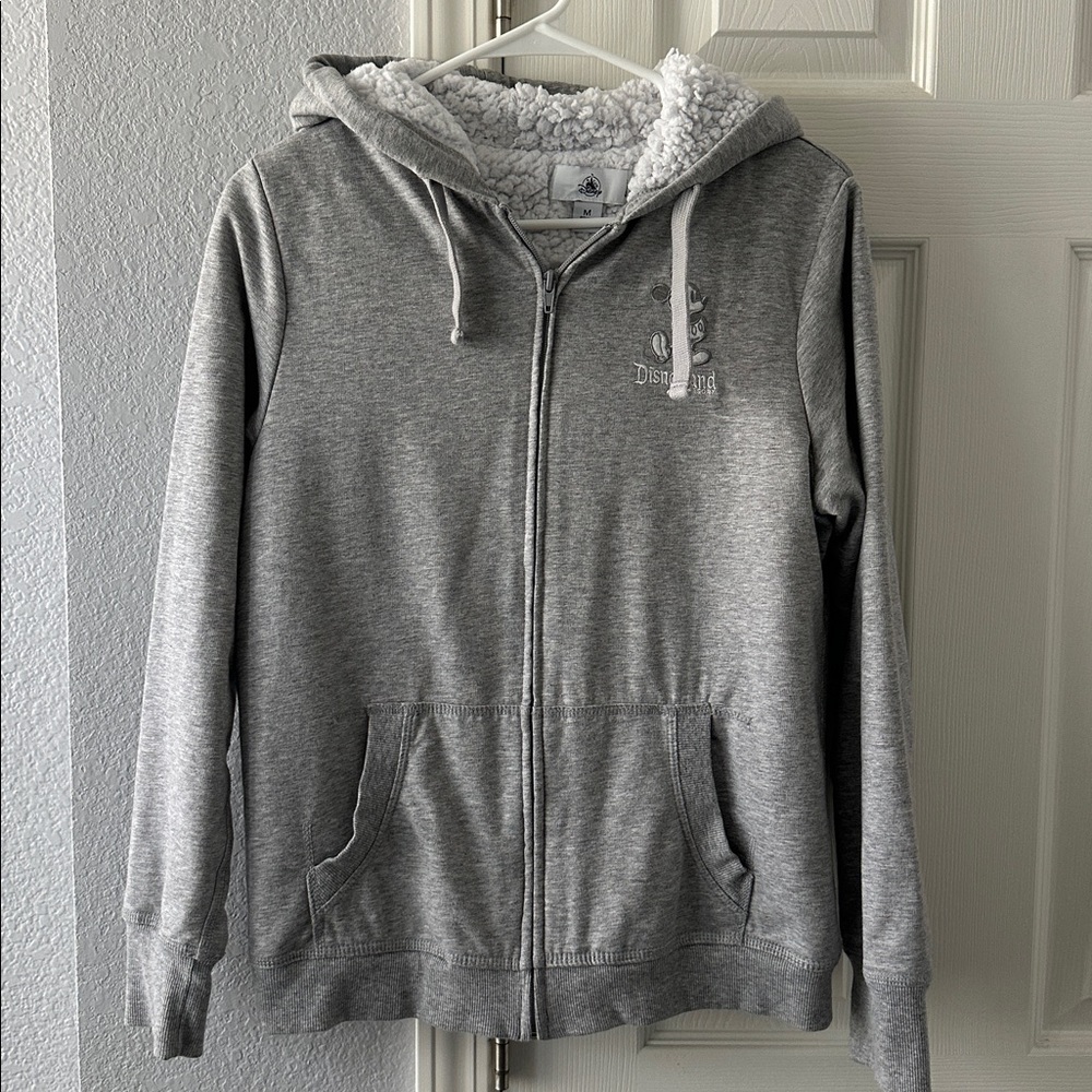 $10 SALE! Disneyland Resort sherpa lined grey hoodie sz M